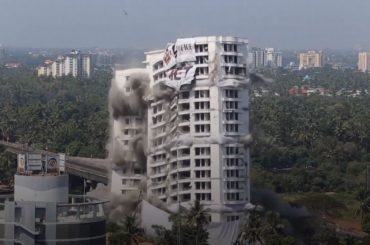 India demolishes buildings for violating environment